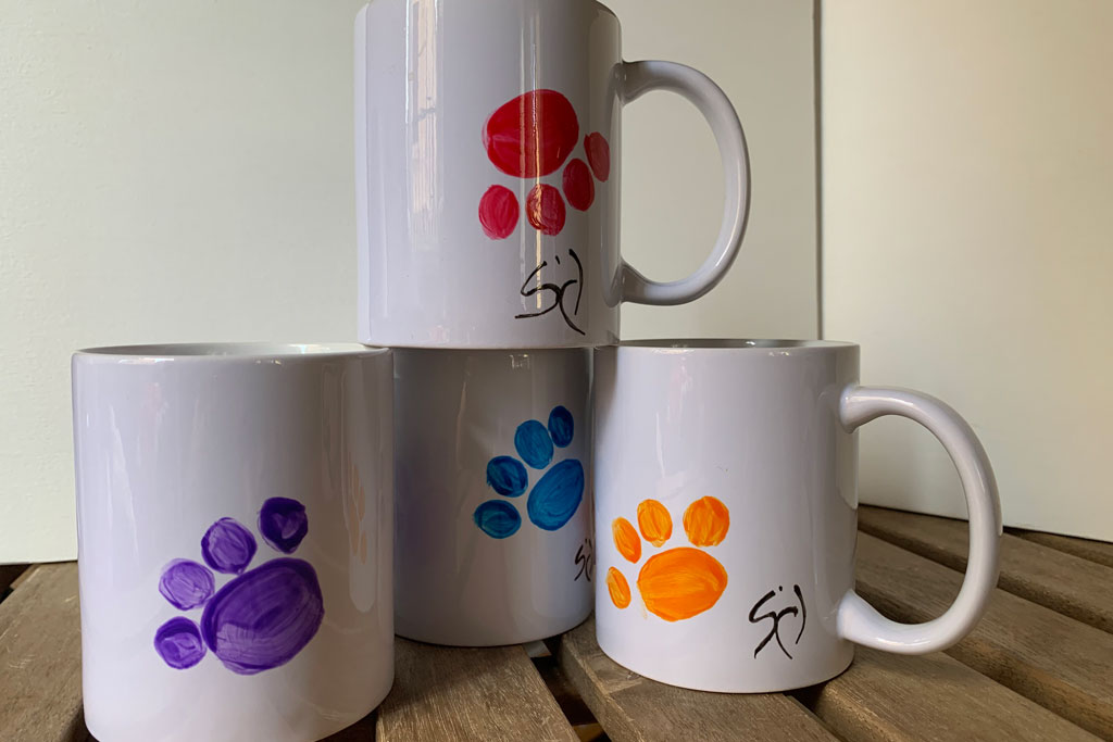 mugs