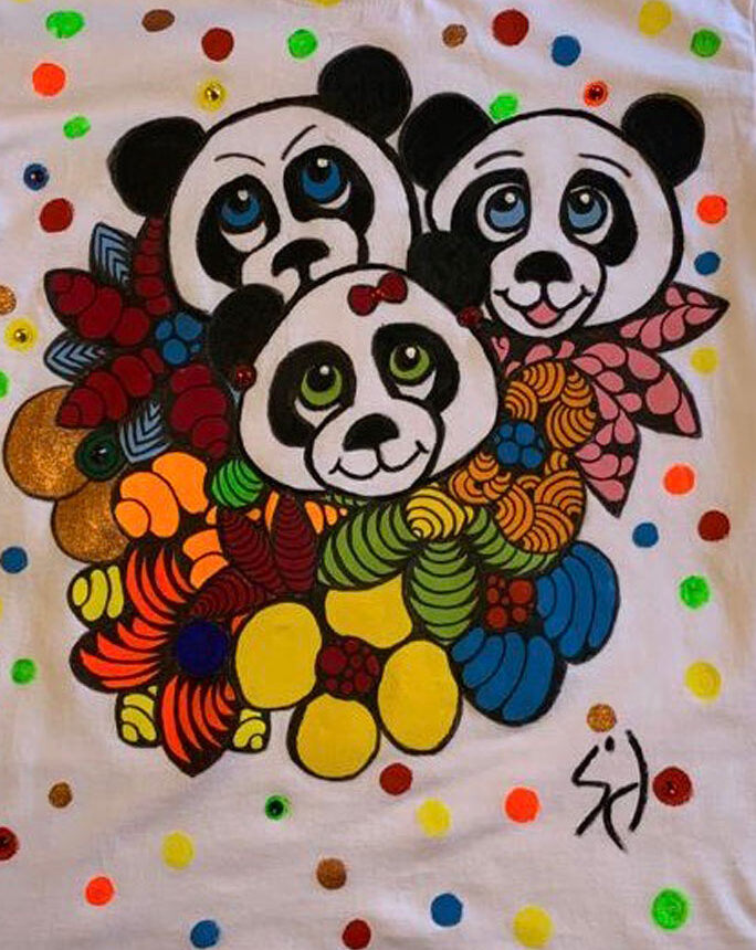 t-shirt con panda